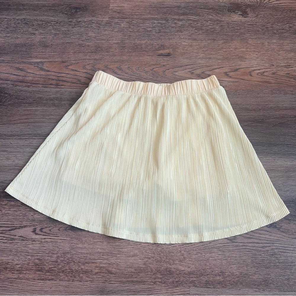 Alo Yoga Micro Plisse Tennis Skirt Butter Yellow Small Pleated Skort Athleisure - Picture 8 of 9